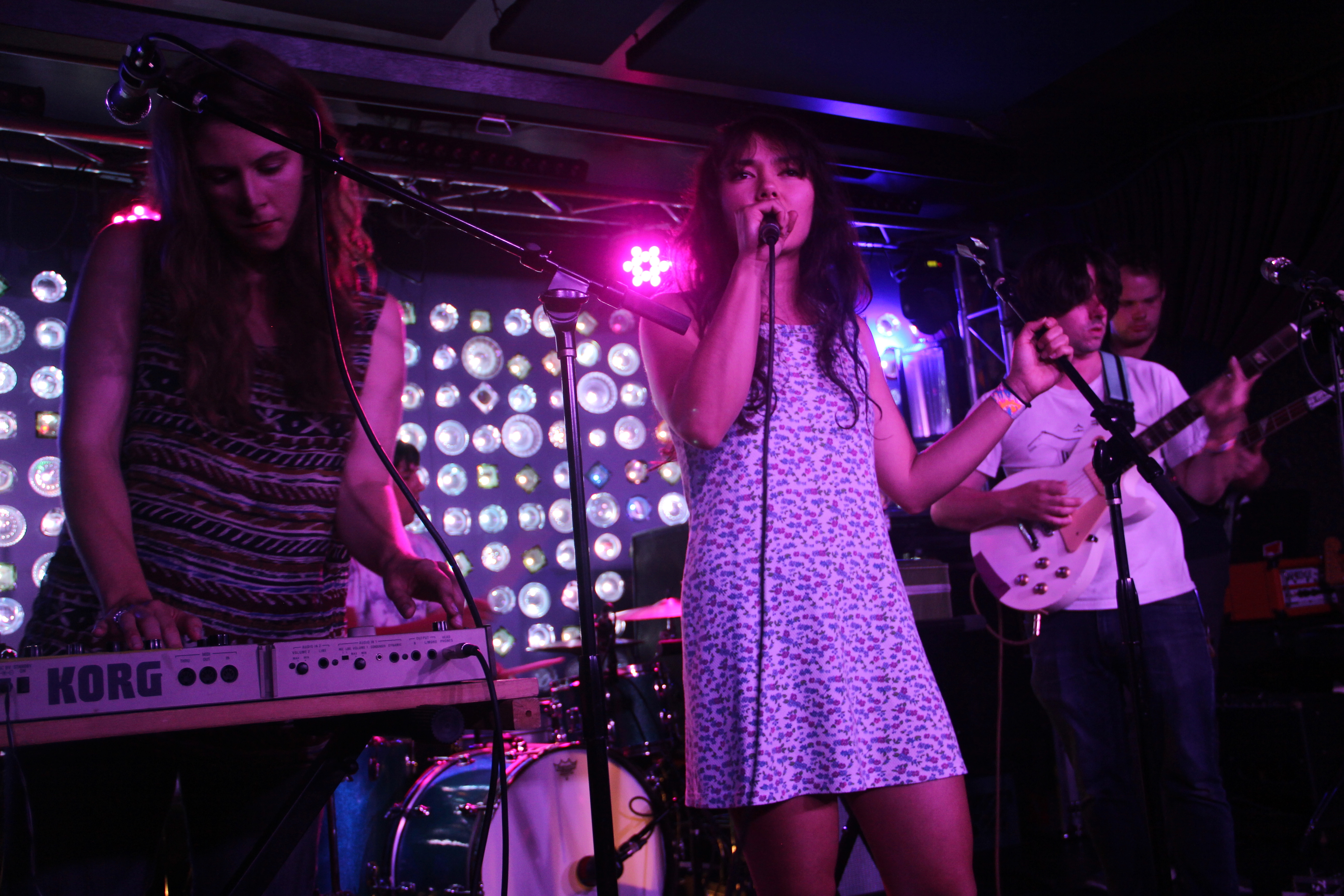 A Sunny Day in Glasgow @ Baby's All Right. Photo by Karen Gardiner
