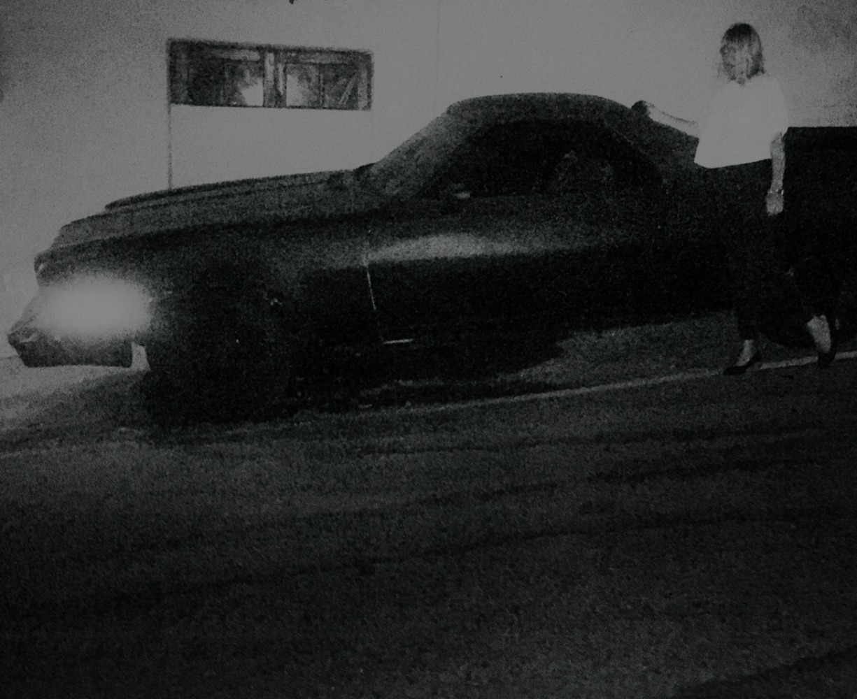 kim-gordon-murdered-out